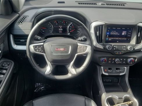 Used 2024 GMC Terrain SLT FWD image 12