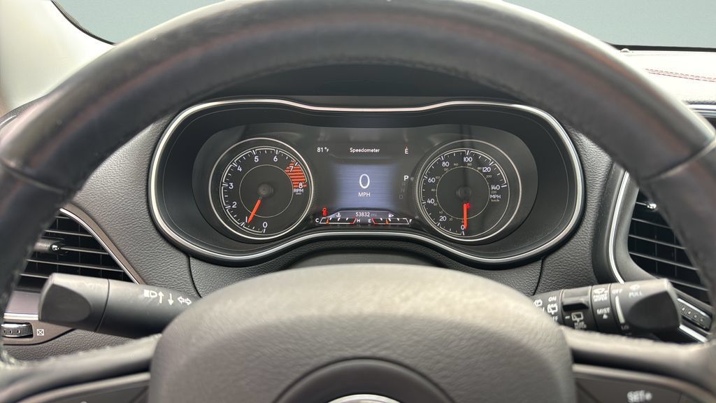 Used 2019 Jeep Cherokee Trailhawk AWD/4WD image 31