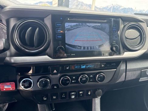 Used 2018 Toyota Tacoma TRD Pro AWD/4WD image 32