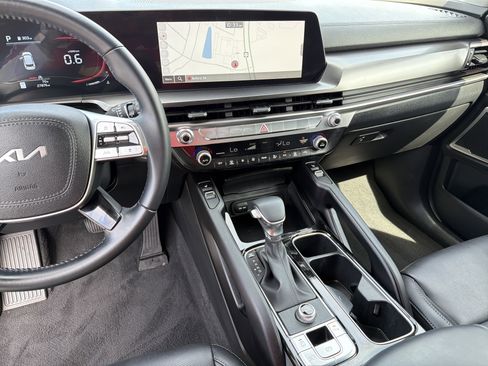 Used 2024 Kia Telluride S w/ S Sunroof Package FWD image 26