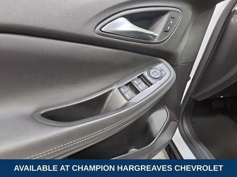 Used 2024 Buick Encore GX Sport Touring FWD image 31