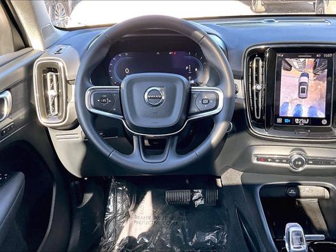 Certified 2024 Volvo XC40 B5 Plus w/ Protection Package Premier image 6