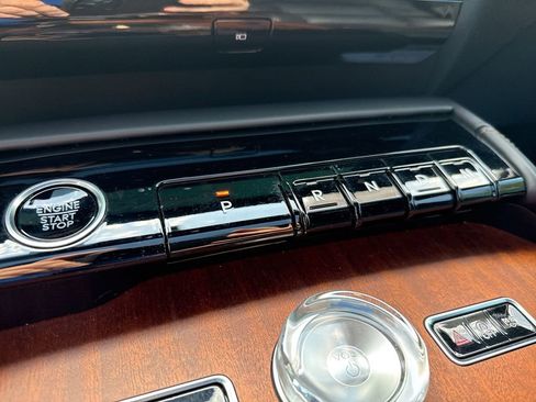 Used 2025 Lincoln Navigator Black Label image 17