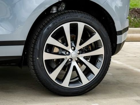 New 2026 Land Rover Range Rover Evoque S AWD/4WD image 71