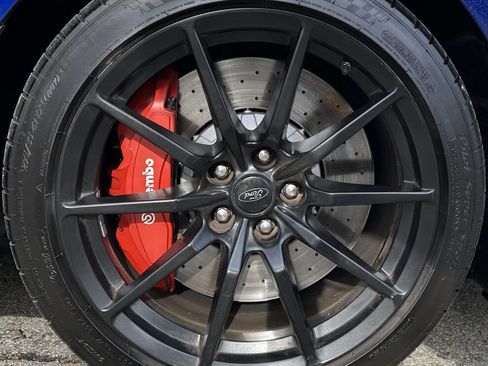 Used 2016 Ford Mustang Shelby GT350 w/ Technology Package image 13