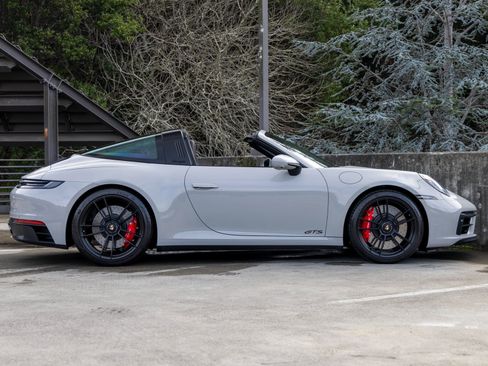 Certified 2022 Porsche 911 Targa 4 GTS image 12