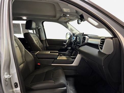 Used 2024 Toyota Sequoia Limited w/ TRD Off-Road Package AWD/4WD image 26