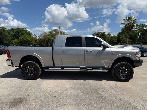 Used 2022 RAM 3500 Laramie AWD/4WD image 8