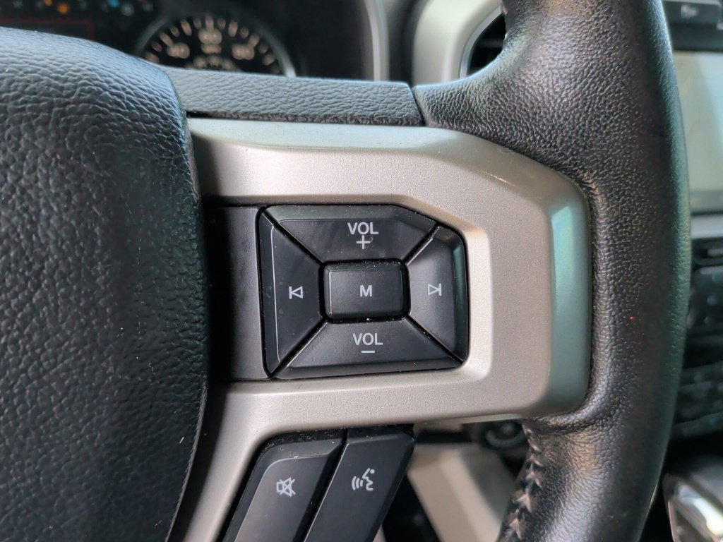 Used 2019 Ford F150 Lariat w/ Equipment Group 502A Luxury AWD/4WD image 20