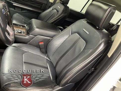 Used 2020 Ford Expedition Max Platinum image 12