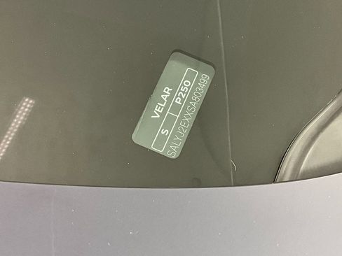 Certified 2025 Land Rover Range Rover Velar S image 31