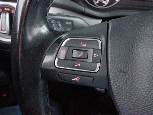 Used 2015 Volkswagen Passat 1.8T SE image 15