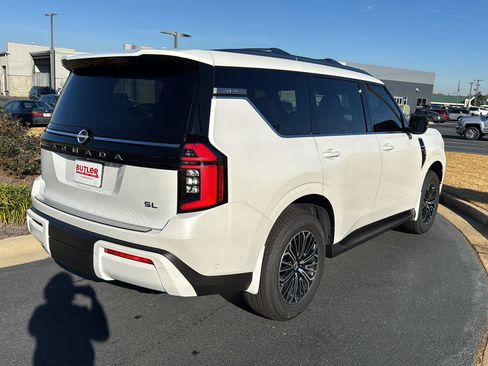 New 2026 Nissan Armada SL w/ Captain's Chari Seat Package image 5