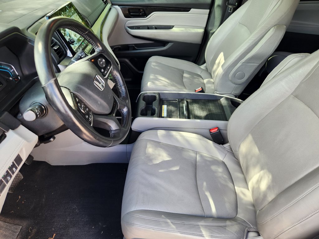 Used 2018 Honda Odyssey Elite image 9