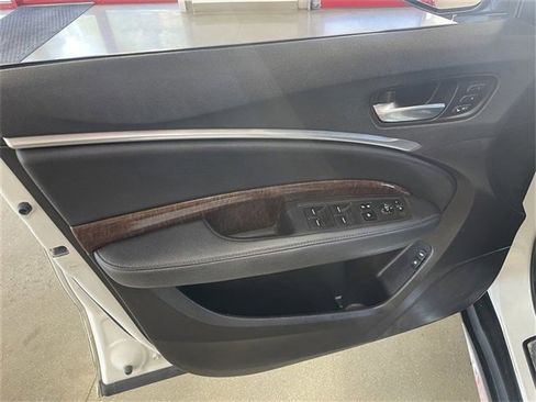 Used 2019 Acura MDX SH-AWD image 11
