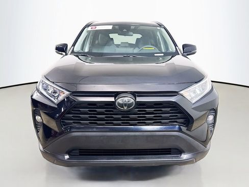 Used 2019 Toyota RAV4 XLE image 2