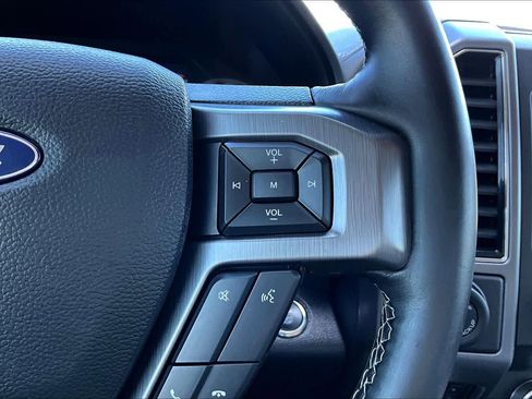 Used 2019 Ford Expedition Max Platinum RWD image 25