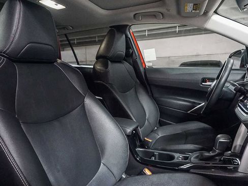 Certified 2025 Toyota Corolla Cross XLE w/ Convenience Package image 19