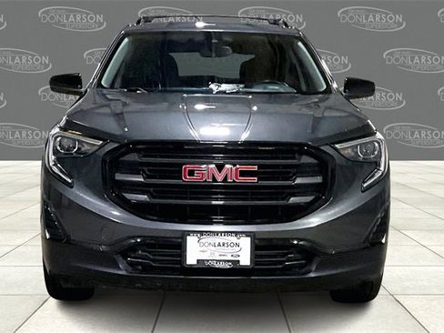 Used 2021 GMC Terrain SLE w/ Driver Convenience Package image 2