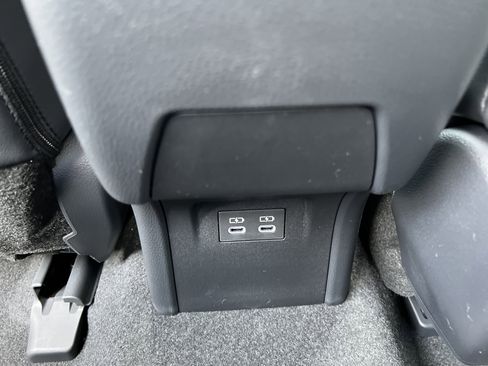 New 2026 Toyota Prius XLE image 12