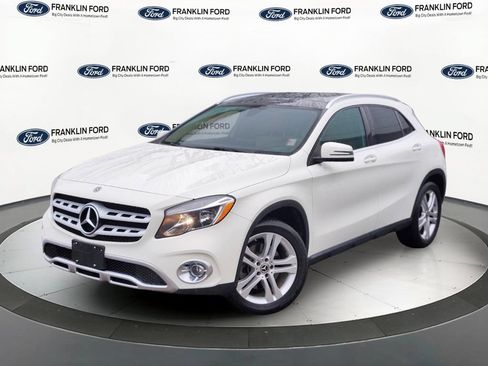 Used 2018 Mercedes-Benz GLA 250 4MATIC image 1