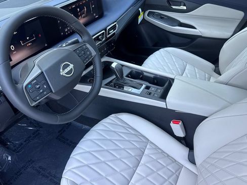 New 2026 Nissan Sentra SL w/ Floor Mat Package FWD image 7