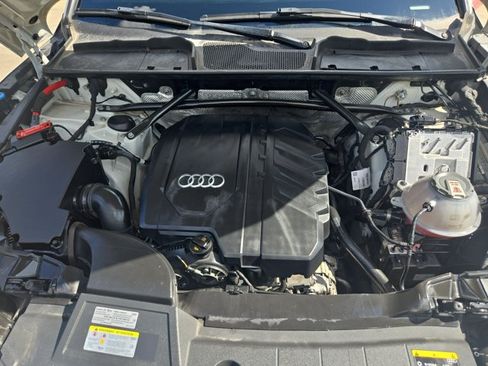Used 2021 Audi Q5 2.0T Premium Plus w/ Premium Plus Package AWD/4WD image 24
