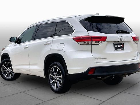 Used 2018 Toyota Highlander XLE FWD image 10