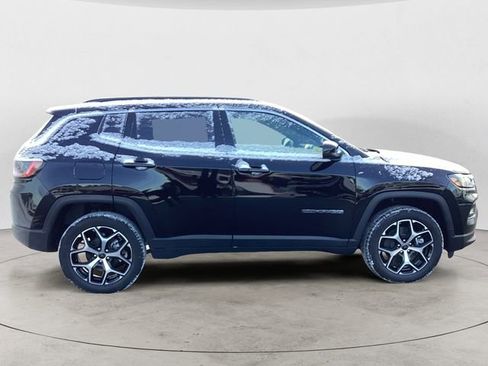 New 2026 Jeep Compass Limited image 7