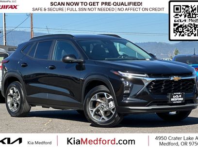 Used 2025 Chevrolet Trax LT w/ LT Convenience Package
