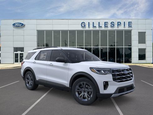 New 2026 Ford Explorer Active w/ Active Comfort Package image 7