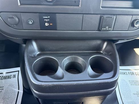 Used 2017 Chevrolet Express 2500 Extended RWD image 24
