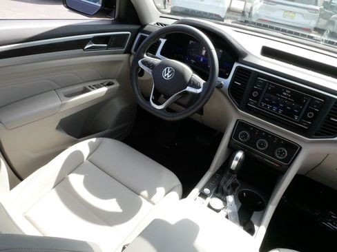 Certified 2023 Volkswagen Atlas SE AWD/4WD image 9