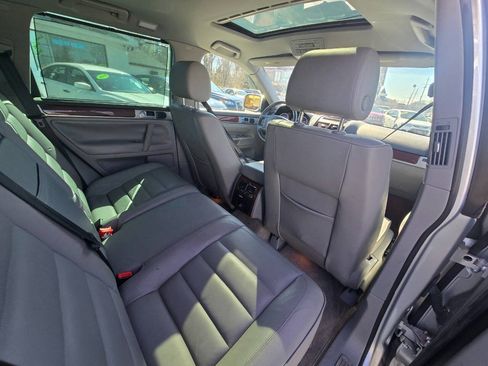 Used 2005 Volkswagen Touareg V6 AWD/4WD image 45