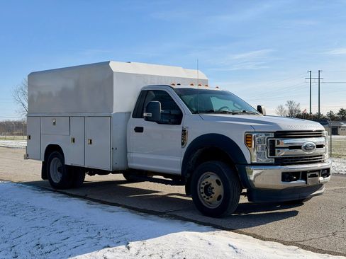 Used 2019 Ford F450 XLT image 4