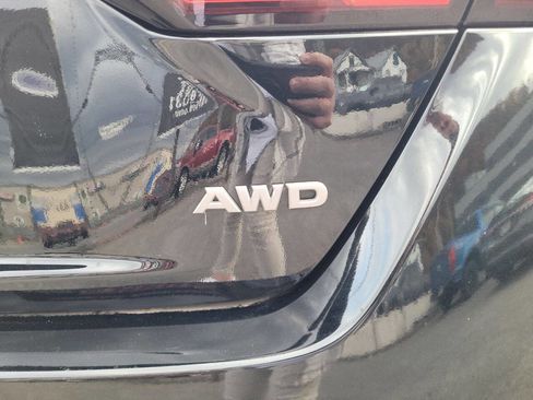 Used 2024 Nissan Altima 2.5 SV image 13