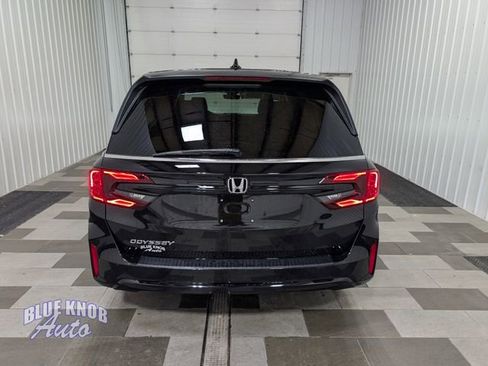 Used 2026 Honda Odyssey EX-L image 3