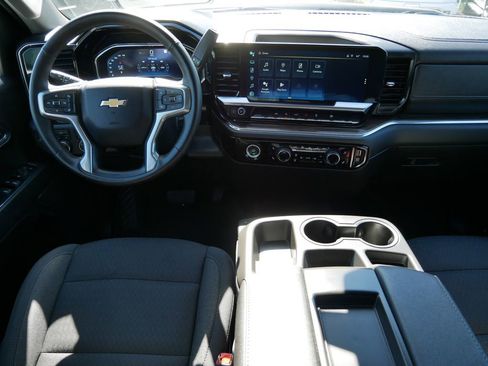 Used 2023 Chevrolet Silverado 1500 LT AWD/4WD image 19