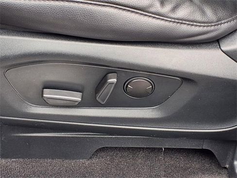 Used 2023 Ford Explorer Limited w/ Limited Technology Package image 9