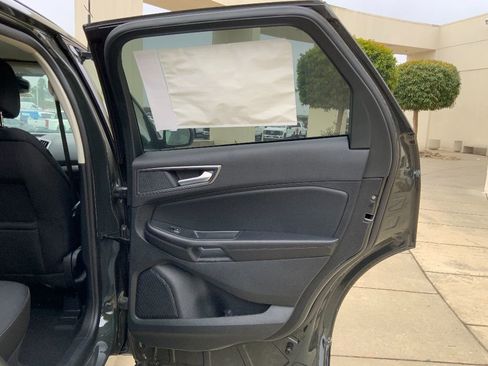 New 2024 Ford Edge SE w/ Black Appearance Package image 13