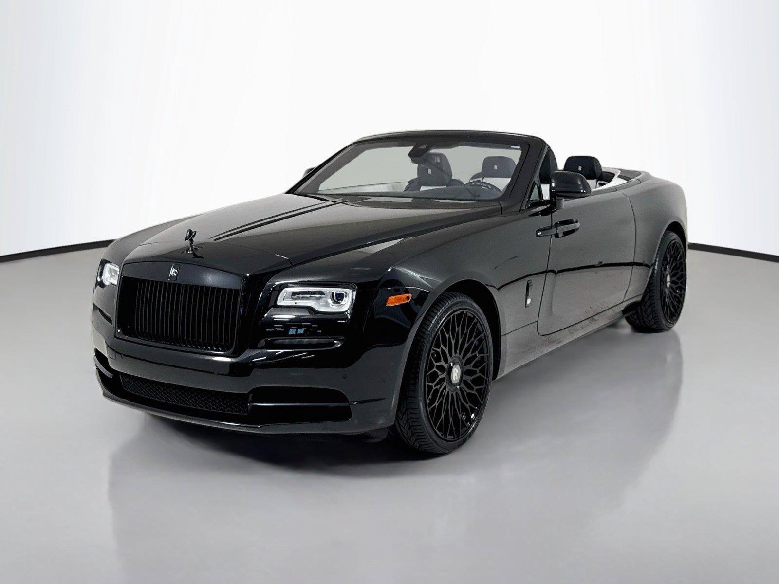 Used 2018 Rolls-Royce Dawn RWD image 9