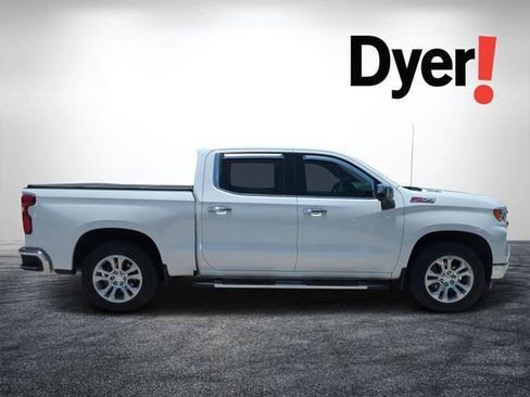 Used 2022 Chevrolet Silverado 1500 LTZ w/ LTZ Premium Package AWD/4WD image 2