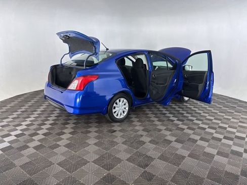 Used 2016 Nissan Versa SV image 16
