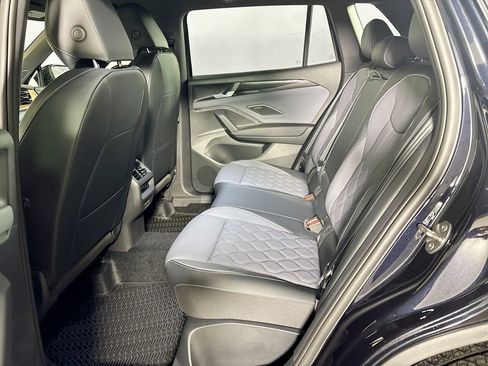 New 2026 Volkswagen Tiguan SEL R-Line image 21