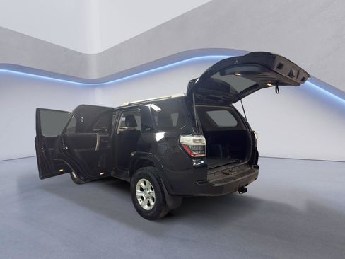 Used 2018 Toyota 4Runner SR5 Premium AWD/4WD image 12