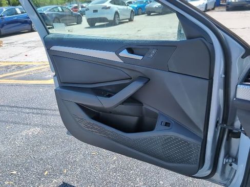 Used 2019 Volkswagen Jetta S w/ Driver Assistance Package image 22