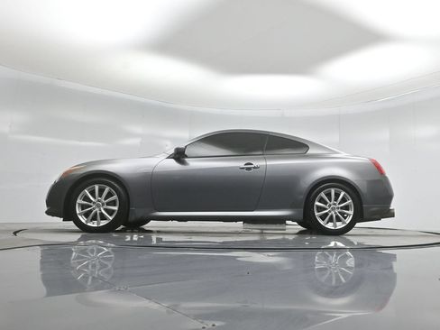 Used 2013 INFINITI G37 Journey w/ Premium Pkg RWD image 7