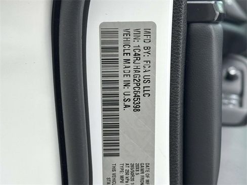 Used 2023 Jeep Grand Cherokee Altitude image 28