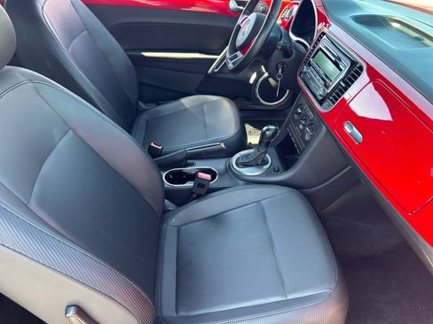 Used 2012 Volkswagen Beetle 2.5 FWD image 18