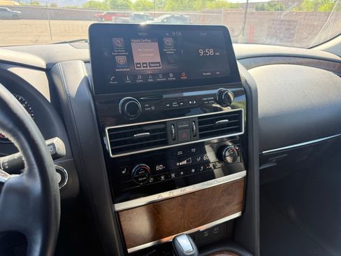 Used 2024 Nissan Armada SL w/ Captain's Chairs Package image 21